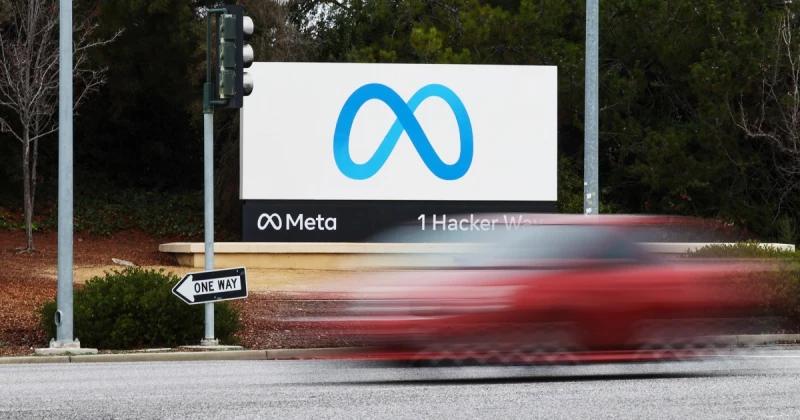 Zuckerberg’s fact-checking rollback ushers in chaotic online era