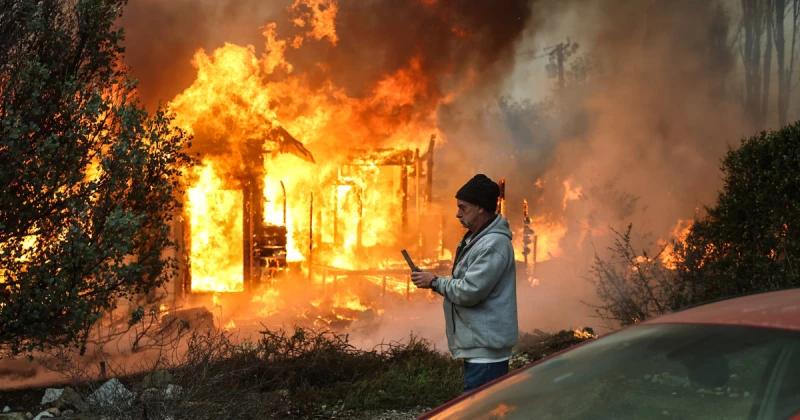 California wildfires: Families flee with prized possessions and minutes to spare