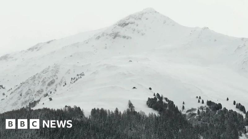 Five skiers killed in French Alps avalanches 