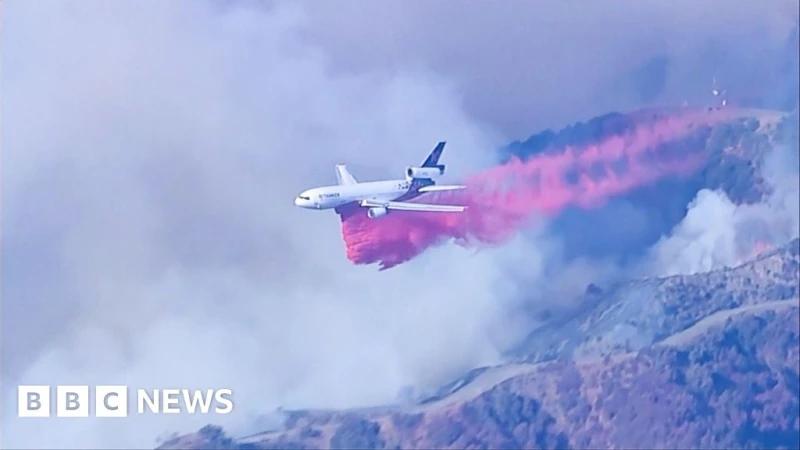 Los Angeles: Emergency teams tackle fires from above