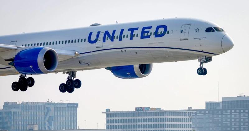 Former United Airlines employee was called anti-Asian slurs and physically assaulted on the job, settlement says